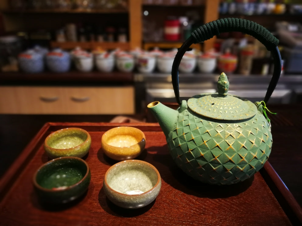 Apple Green Cast Iron Teapot Set with Tray