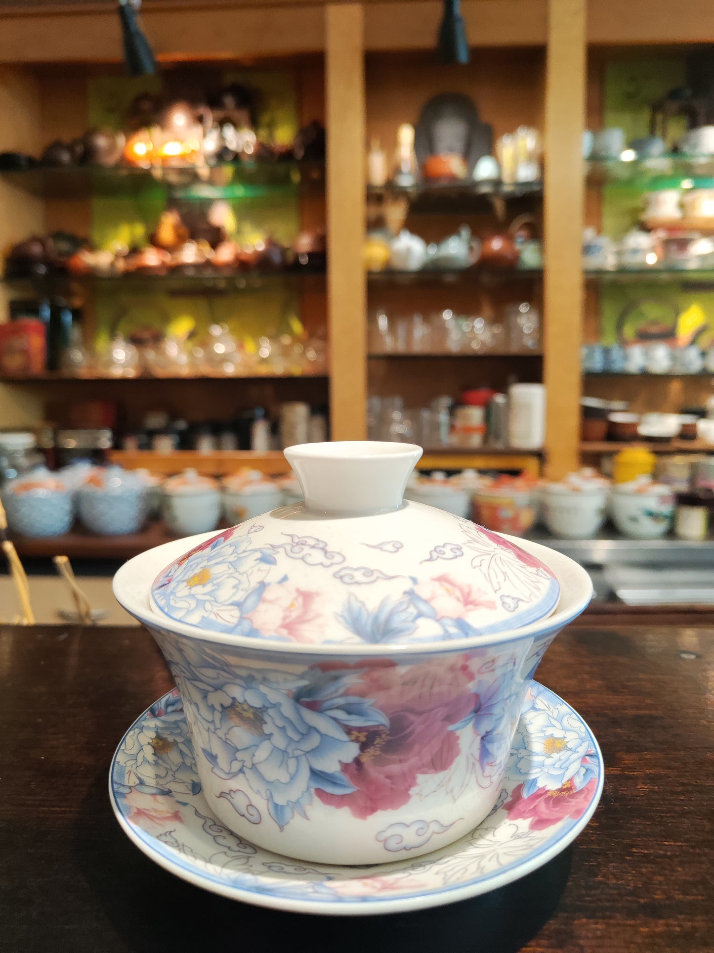 250ml Ceramic Gaiwan with flowers