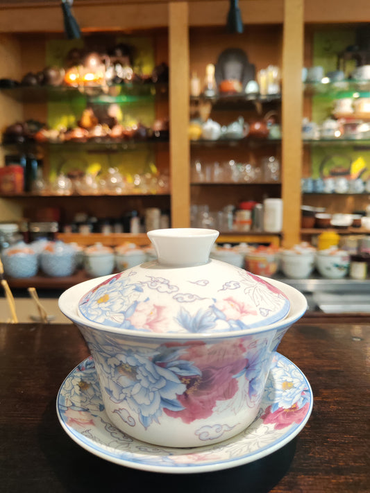 250ml Ceramic Gaiwan with flowers