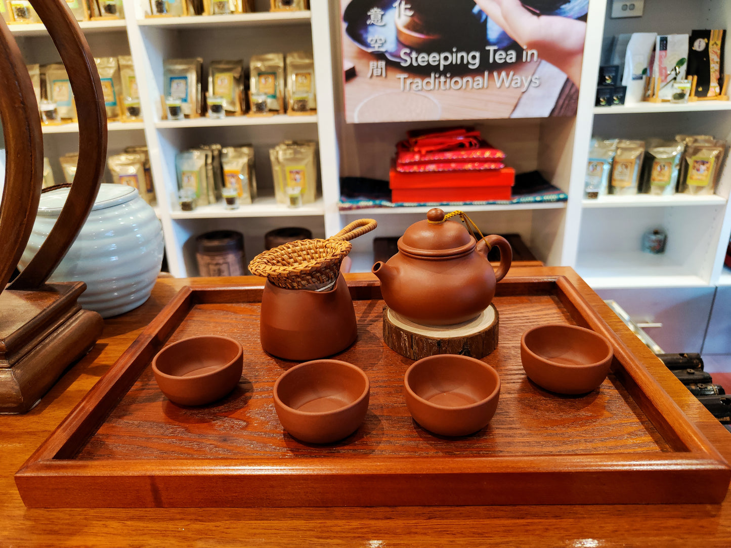 Purple Clay Teapot , 4 cups ,bamboo strainer with wooden tray