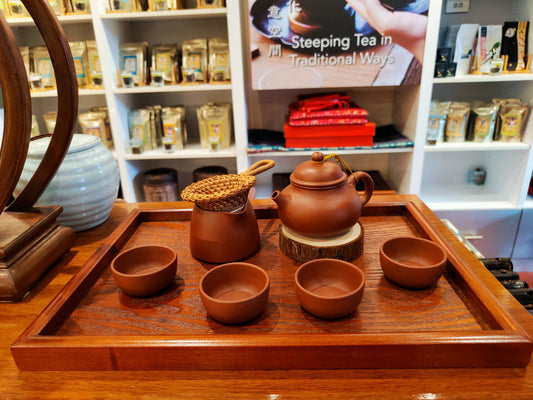 Purple Clay Teapot , 4 cups ,bamboo strainer with wooden tray