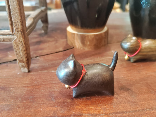 Wooden little cat